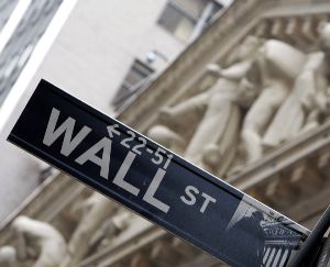 Wall Street sale sui massimi più alti da dicembre 2007