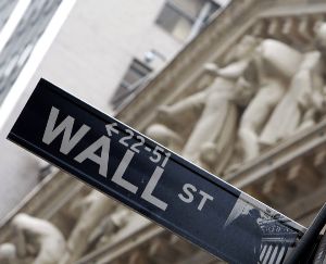 Wall Street record grazie al lavoro