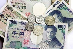 Tassi bond giapponesi a 5 anni sui minimi storici