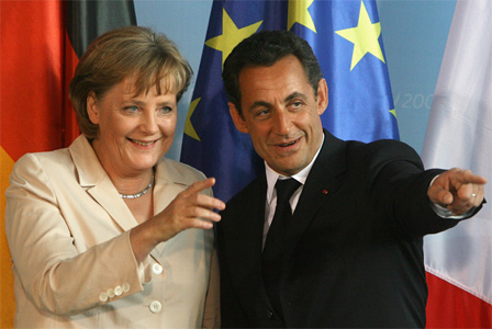 Sarkozy e Merkel blindano l'euro
