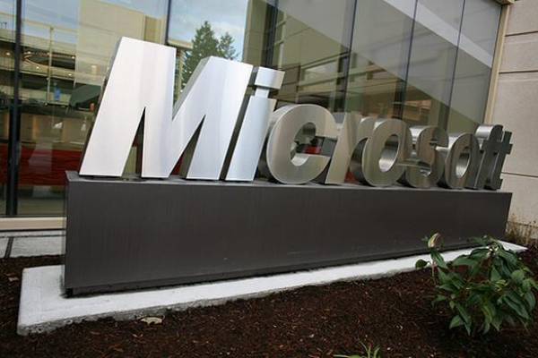 Microsoft alle prese con l'aumento del dividendo