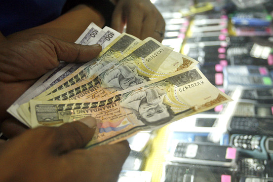 Le Filippine emettono bond a dieci e quindici anni