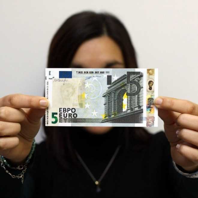 Nuova banconota da 5 euro