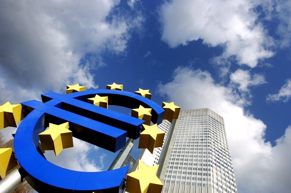 BCE riduce gli acquisti ma allunga i QE