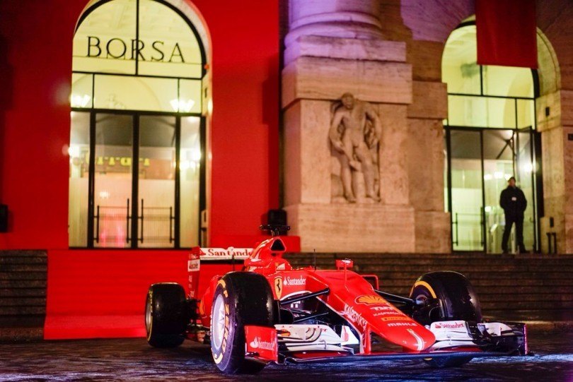 Ferrari in picchiata, borsa Milano in negativo