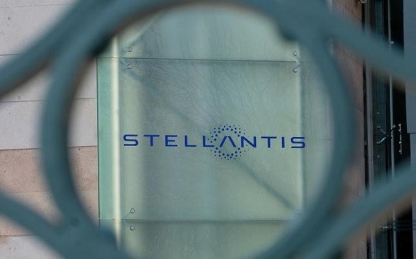 stellantis esordio in borsa