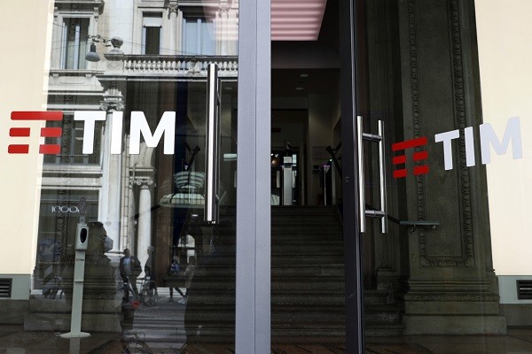 Tim, migliorano i dati trimestrali